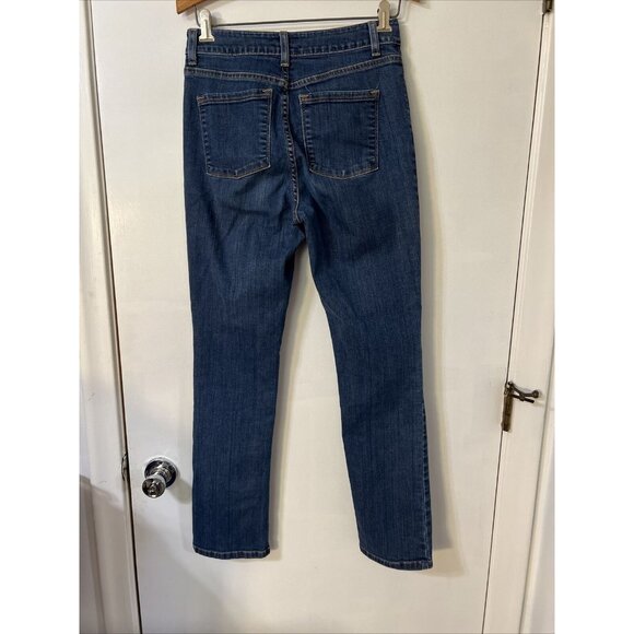 LL Bean Jeans Women Sz 4 Blue Straight Classic Fit Pants Denim - Picture 3 of 7